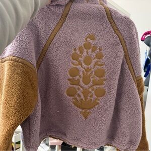 NWT Free People x FP Movement Mountain High Fleece Half Zip Buti Logo Pullover